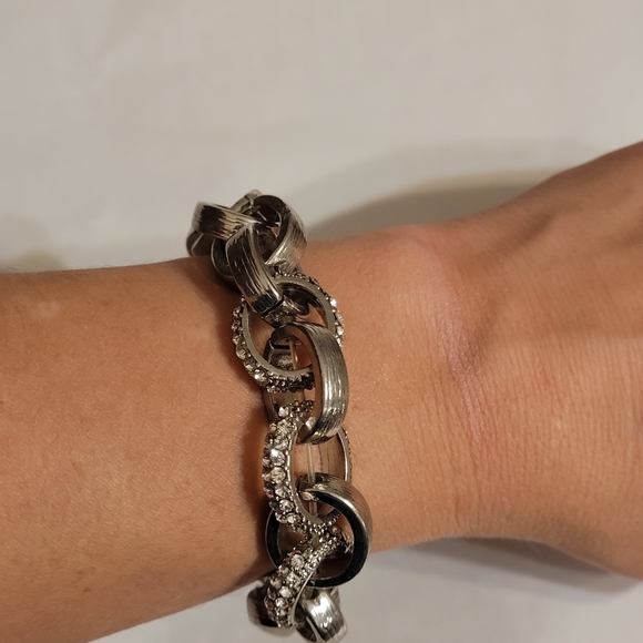 Loop bracelet - Picture 2 of 2